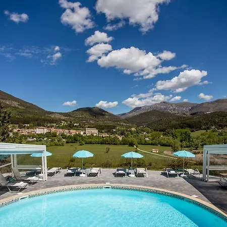 Hotel & Des Gorges Du Verdon 4*